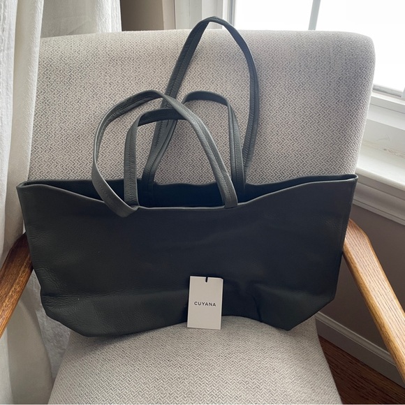 Cuyana Handbags - Cuyana Dark Green Classic Easy Tote - Leather
